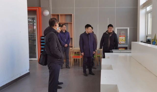 副院长王大为带队检查大学生生活服务中心、1-10号学生公寓
