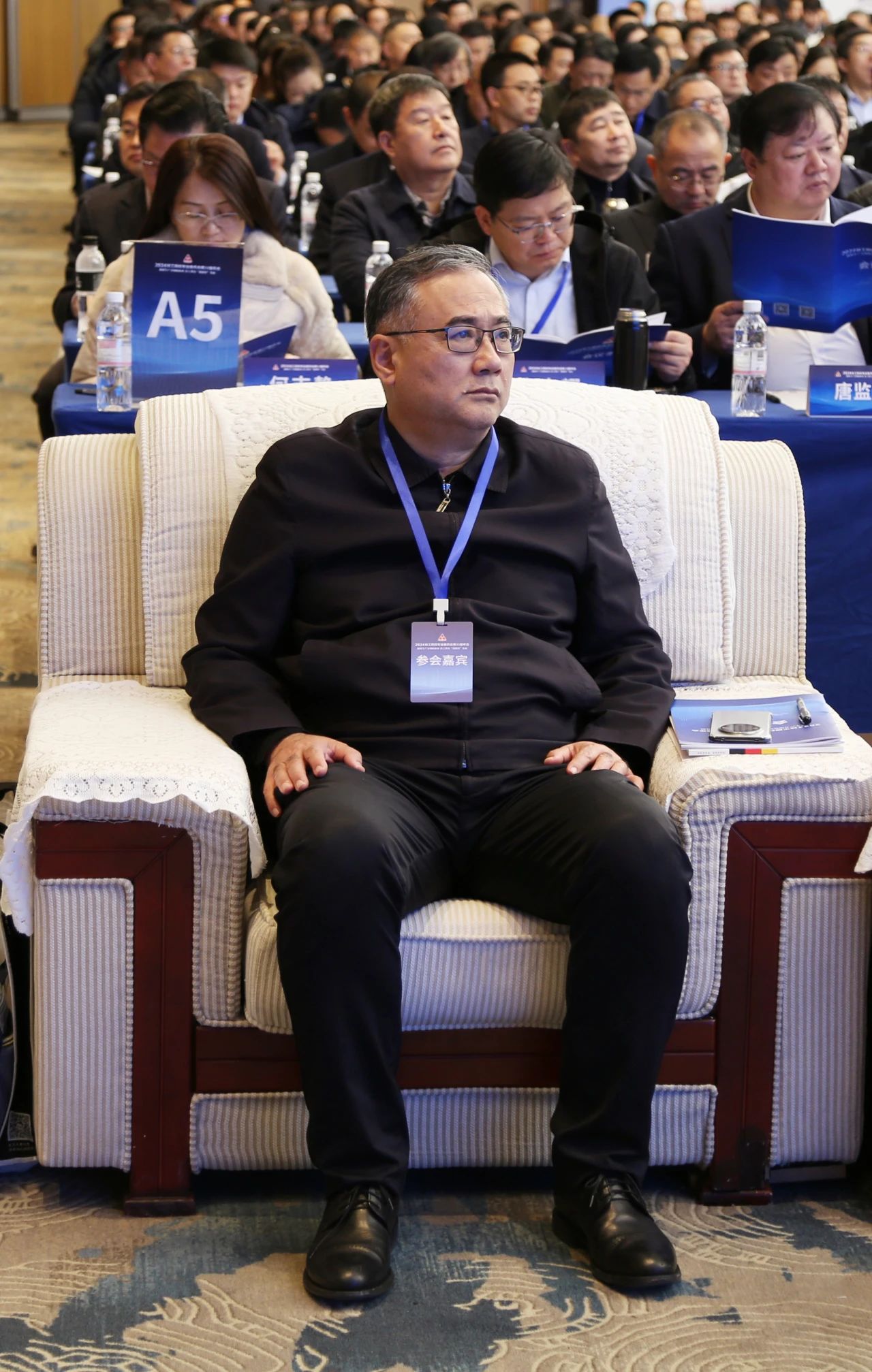 学院党委书记李庆义出席会议